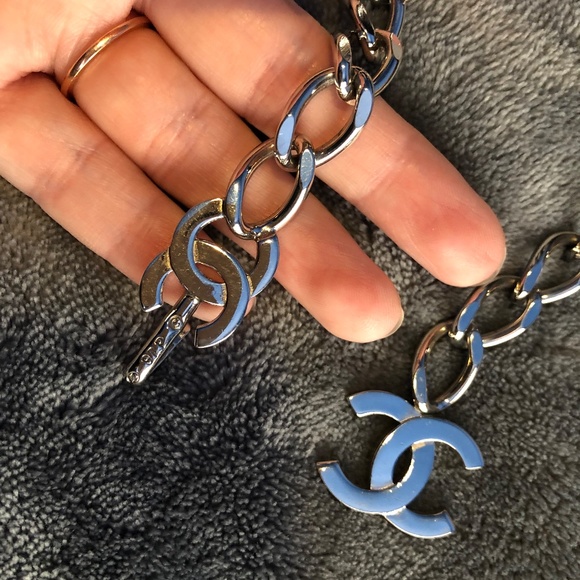 Vintage Chanel silver chain belt - Picture 3 of 6